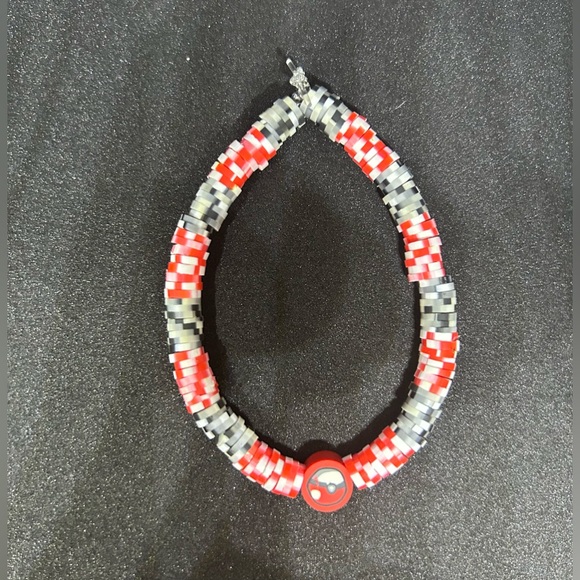 Poke Ball (Pokemon) Heishi Bracelet - Picture 6 of 7